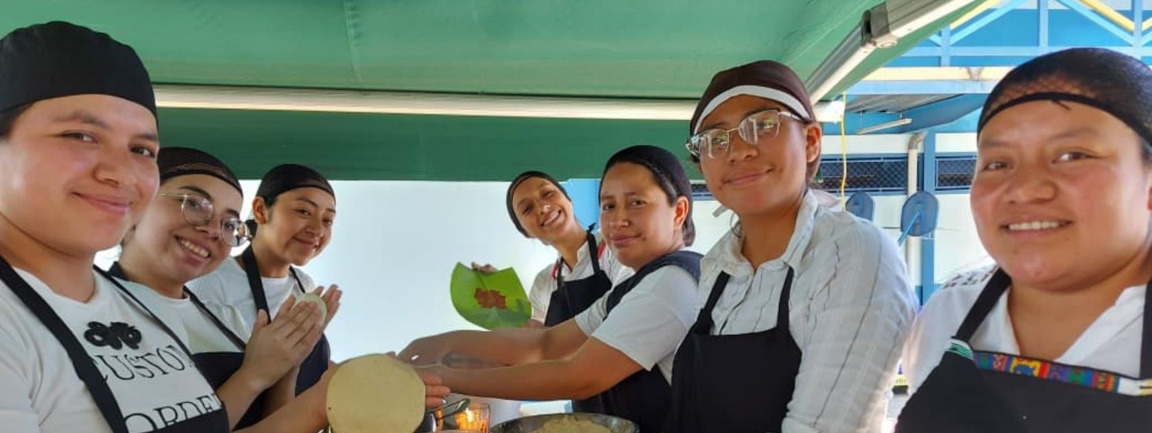 Llega la Escuela Móvil a la Villa de Tactic